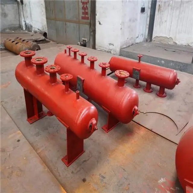 鲁甸分集水器安装高度